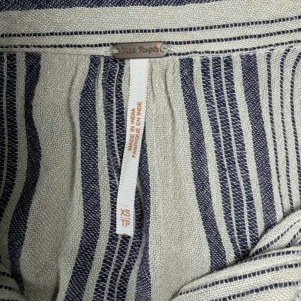 Free People Baby Blues Stripe Buttondown Adjustable Sleeve Size Small - Picture 3 of 7